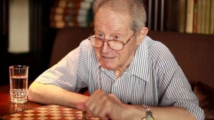 Старейший гроссмейстер мира Юрий Авербах скончался в возрасте 100 лет
                07 мая 2022, 17:54