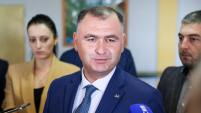 Действующий президент Южной Осетии признал поражение на выборах
                09 мая 2022, 04:41