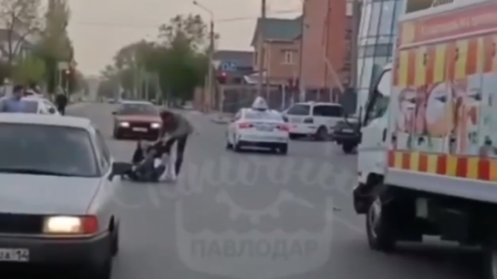 Драка молодежи на проезжей части попала на видео в Павлодаре
                10 мая 2022, 17:02