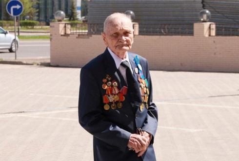 Ветеран войны из Темиртау в 95 лет ездит на велосипеде