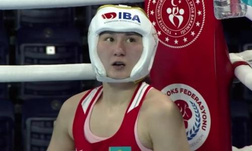 Казахстан понес первую потерю на женском ЧМ-2022 по боксу