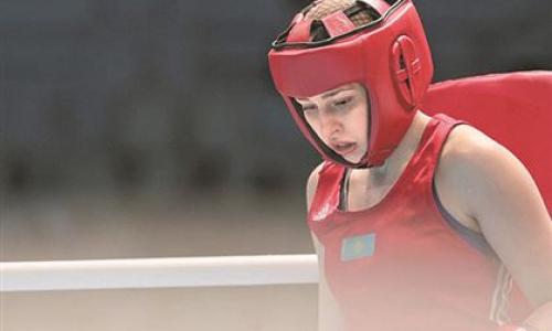 Видео боя Ангелины Лукас с неожиданным исходом на старте женского ЧМ-2022 по боксу