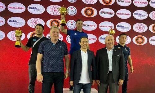 Юношеская сборная Казахстана по греко-римской борьбе заняла второе место на международном турнире в Турции