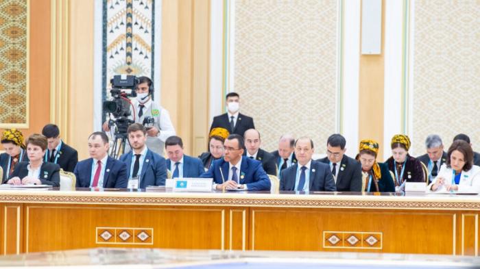 Проблемы региональной безопасности обсудили сенаторы на форуме в Ашхабаде
                12 мая 2022, 19:00
