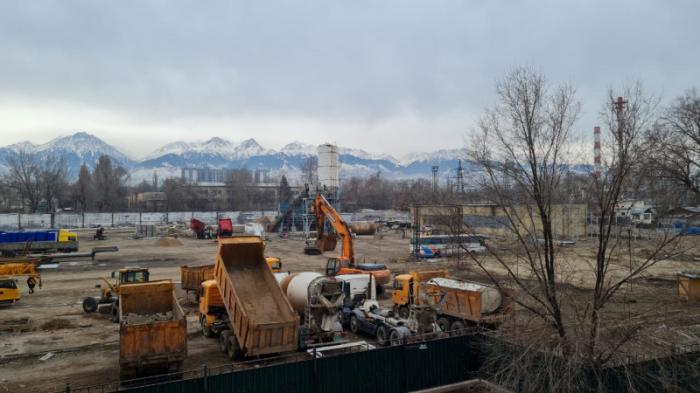 В акимате отреагировали на жалобы алматинцев на шум от строительства ЖК
                13 мая 2022, 14:24