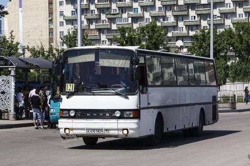 Жители Шахтинска пожаловались, что автобус № 121 перестал заезжать на городские остановки