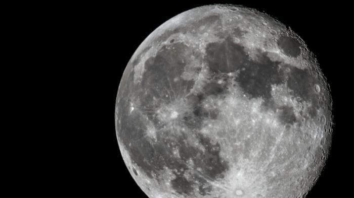 Ученые определили источник воды на Луне
                20 мая 2022, 18:20