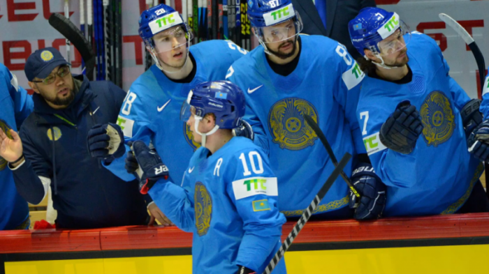 Сборная Казахстана по хоккею одержала первую победу на ЧМ и осталась в элите
                23 мая 2022, 21:56