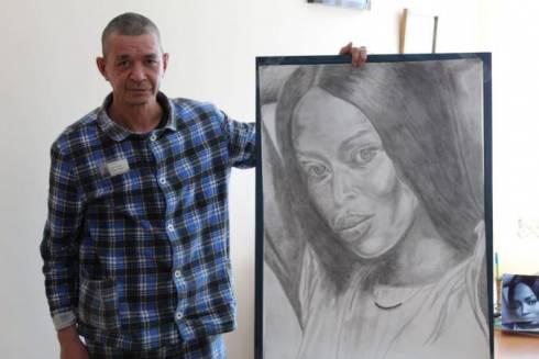 Осужденный в Карагандинской области нарисовал портрет супермодели Наоми Кэмпбелл