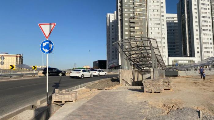 Водители и пешеходы пожаловались на необустроенность новой развязки в Шымкенте
                27 мая 2022, 00:52