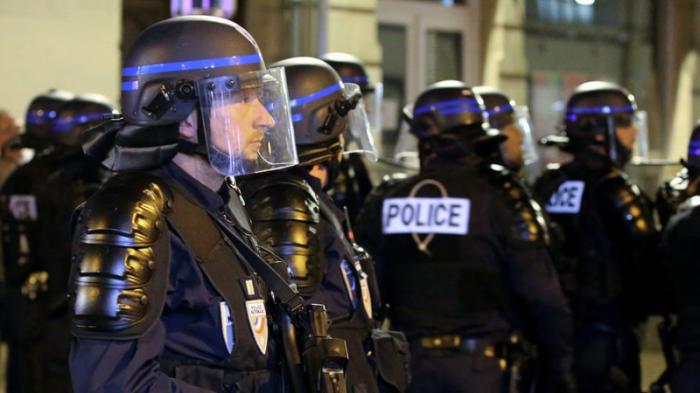Полиция Франции применила к болельщикам 