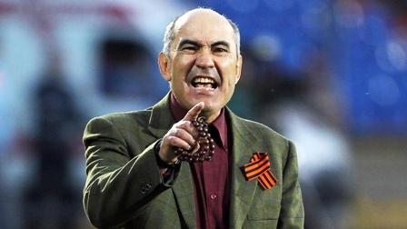 Бердыев мотивирует футболистов «Кайрата» громкими победами