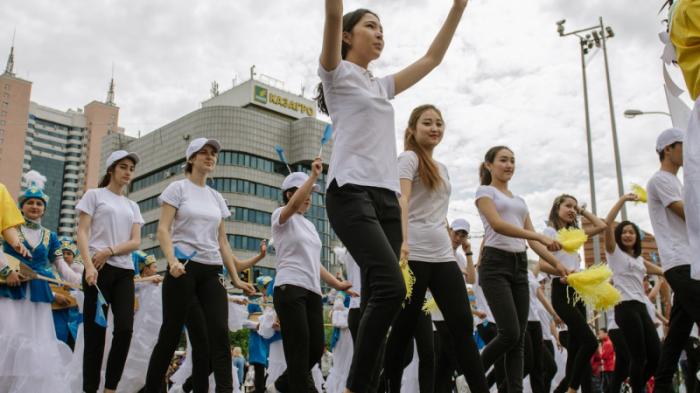 В Казахстане растет демографическая 