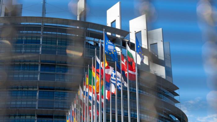 Еврокомиссия даст заключение по заявке Украины на членство в ЕС 15 июня
                01 июня 2022, 03:20