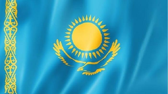 Коянбаев запустил флешмоб с флагом и обратился к казахстанцам
                03 июня 2022, 12:13