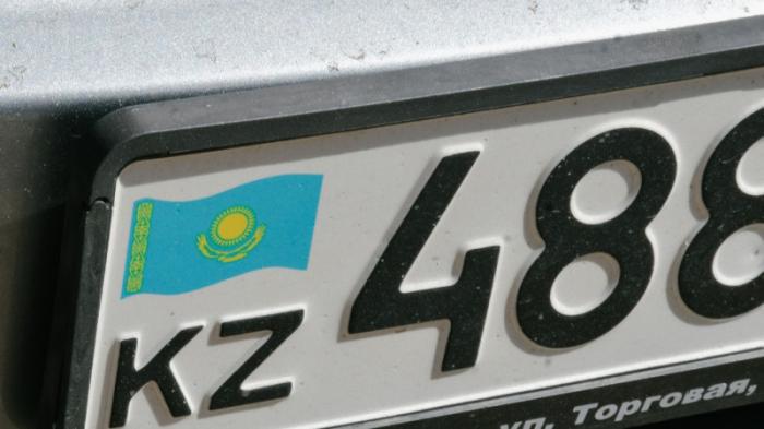 Лишать прав и арестовывать за поддельные госномера планируют в Казахстане
                08 июня 2022, 15:51