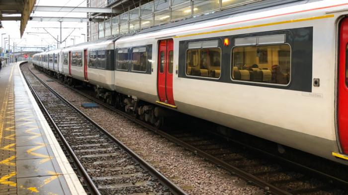 Полное закрытие железнодорожной сети планируют в Великобритании
                08 июня 2022, 16:41