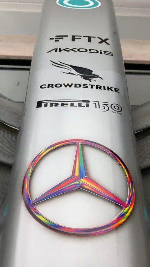 «Мерседес» изменит логотип в Формуле-1 в поддержку ЛГБТ-сообщества