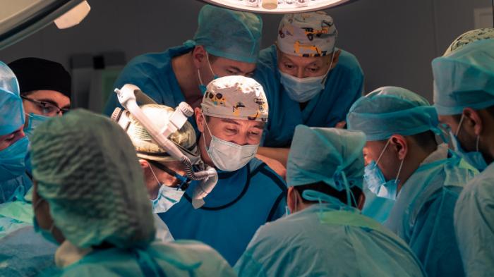 Ортопед с мировым именем провел бесплатные операции казахстанским детям
                10 июня 2022, 17:10