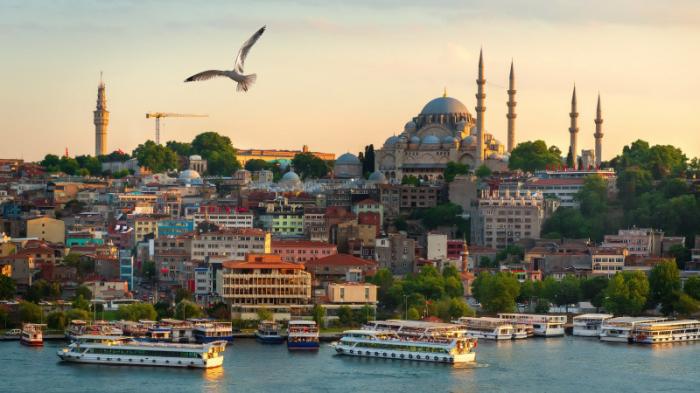 Турция решила ограничить выдачу вида на жительство иностранцам
                12 июня 2022, 09:01