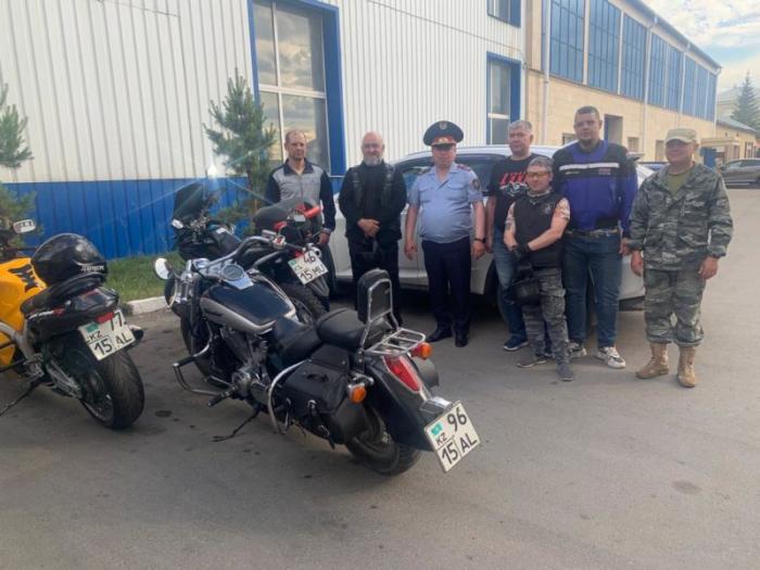 Мотоклубы Петропавловска призвали водителей 2-х колесного транспорта к безопасности на дорогах
