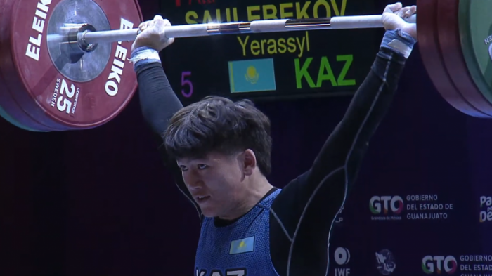 Казахстанский штангист завоевал золото на чемпионате мира
                14 июня 2022, 11:41
