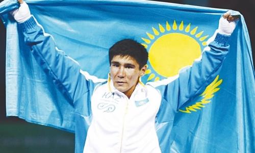 Олимпийский чемпион по боксу из Казахстана показал архивное фото с легендами национальной сборной