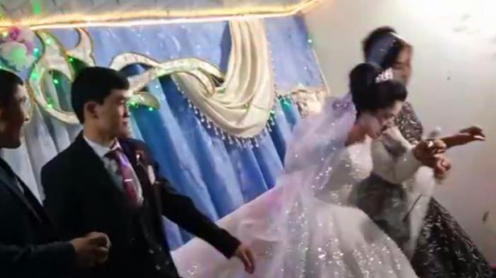 Жених ударил невесту на свадьбе: появились подробности резонансного видео
                16 июня 2022, 09:51