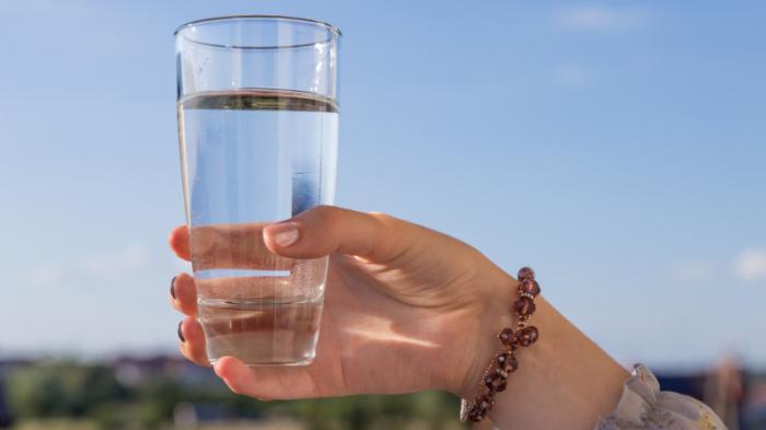 Полмиллиона казахстанцев не обеспечены чистой водой - спикер Мажилиса
                17 июня 2022, 11:16