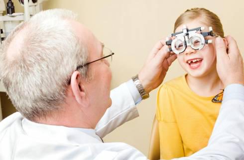 Юные жители Карагандинской области могут пройти бесплатные курсы по коррекции зрения в 10 медицинских организациях
