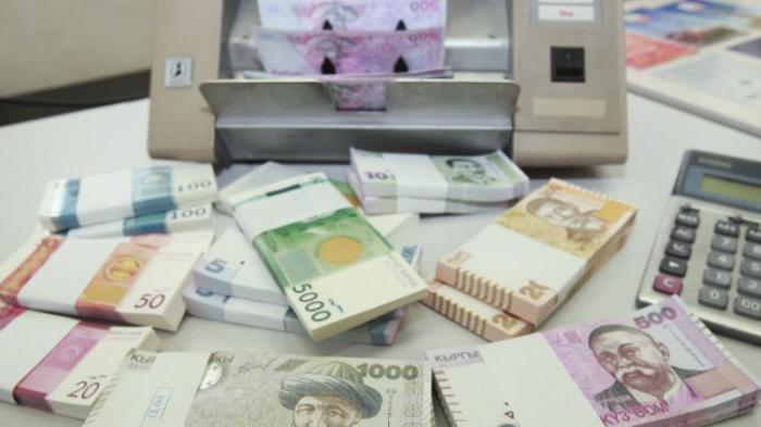 Курс продажи рубля вырос до 1,5 сома впервые за 8 лет в Кыргызстане
                23 июня 2022, 03:45