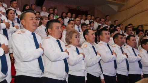 Более 900 полицейских поощрили в честь профессионального праздника в Карагандинской области