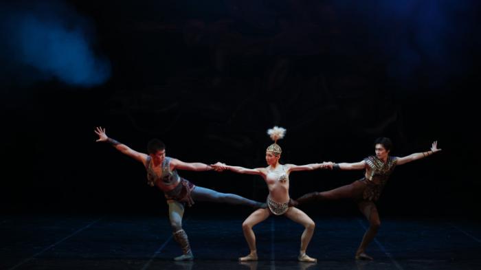КазНТОБ имени Абая возобновил легендарный балет 