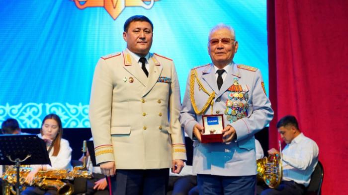 Концерт, посвященный 30-летию казахстанской полиции, провели в Нур-Султане
                25 июня 2022, 12:02