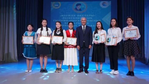 Школьница из Карагандинской области заняла третье место на республиканских Магжановских чтениях