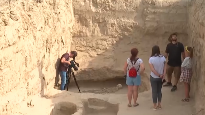 Уникальную 2000-летнюю находку сделали археологи в кургане в Туркестанской области
                05 июля 2022, 22:00