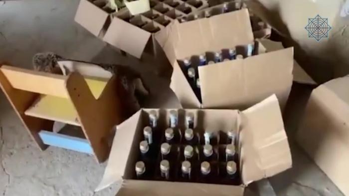 Подпольный цех по изготовлению алкоголя выявили в Алматинской области
                07 июля 2022, 10:36