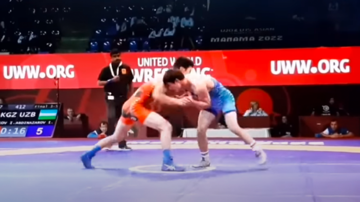 Кыргызский борец победил необычным приемом на чемпионате Азии
                08 июля 2022, 23:29