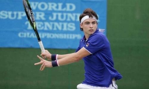 Казахстанский теннисист не смог выйти в полуфинал турнира в Италии