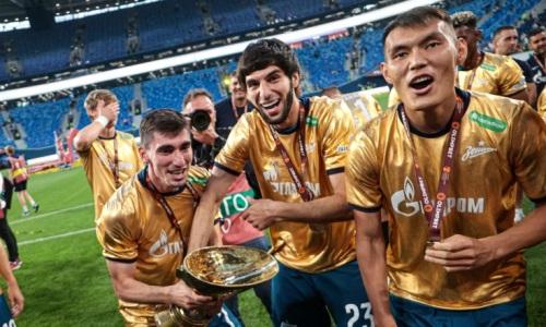 Футболисты «Зенита» устроили Нуралы Алипу чемпионский коридор. Видео