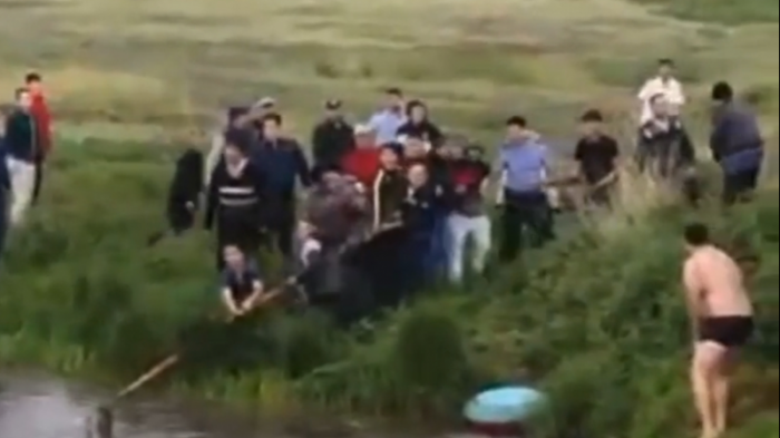 Авто упало в реку в Карагандинской области: два человека погибли
                10 июля 2022, 11:09