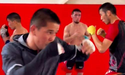 Известный казахстанский боец продолжает подготовку к бою с экс-чемпионом Bellator. Видео