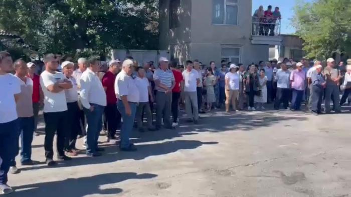 Более 700 рабочих несколько месяцев не могут получить зарплату в Туркестанской области
                11 июля 2022, 19:03