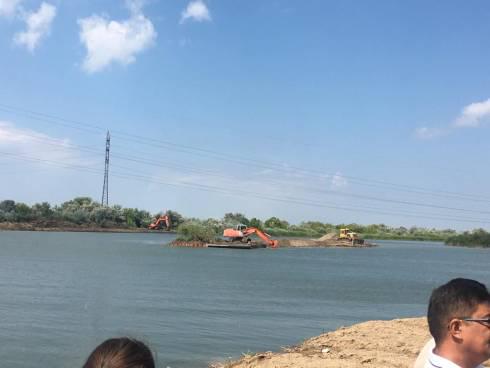 Спасатели совместно со специалистами управления природных ресурсов Карагандинской области укрепляют берега рек Нура, Солонка и Акбастау