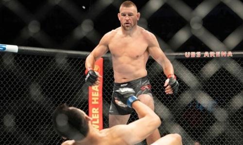 Американский файтер UFC ярким нокаутом продлил победную серию. Видео