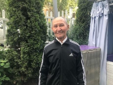 Ушёл из жизни известный футболист и тренер Умербек Бекпосынов