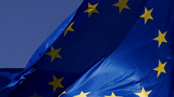 Евросоюз начнет переговоры о вступлении с Албанией и Северной Македонией
                19 июля 2022, 07:39