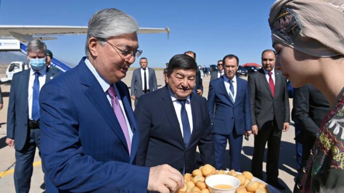 Президент Токаев прилетел в Кыргызстан
                20 июля 2022, 16:51