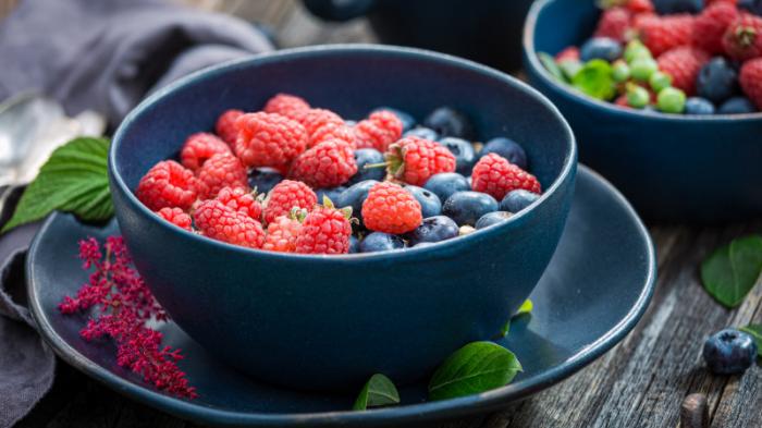 Сахар не нужен: как сохранить ягоды и фрукты, посоветовал специалист
                22 июля 2022, 08:56