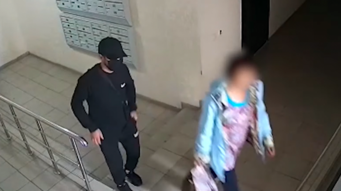 Нападение на женщину в подъезде попало на видео в Нур-Султане
                26 июля 2022, 23:12